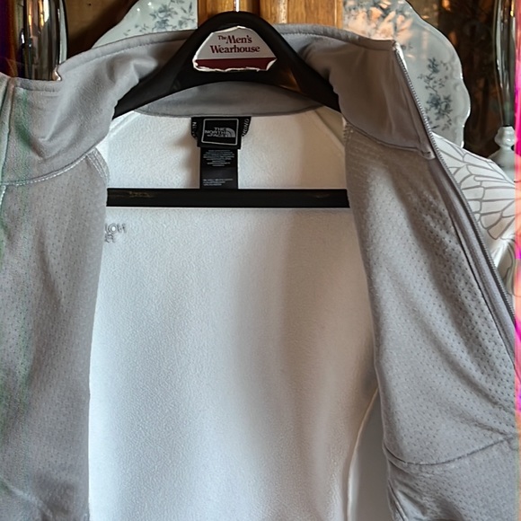 The North Face Womenswear Jacket🔥2X Host Pick💥 - Picture 12 of 16